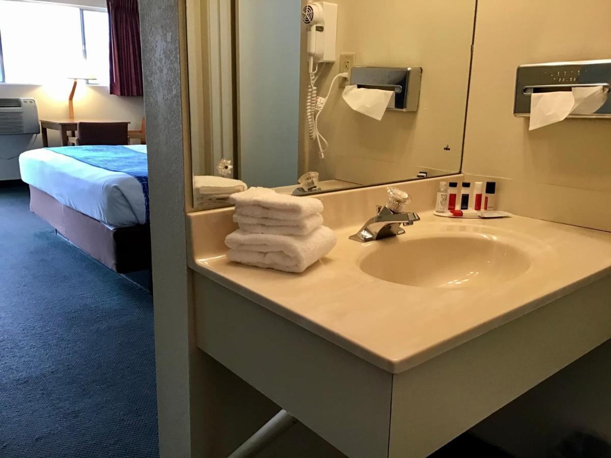 Travelodge By Wyndham Powell Ngoại thất bức ảnh