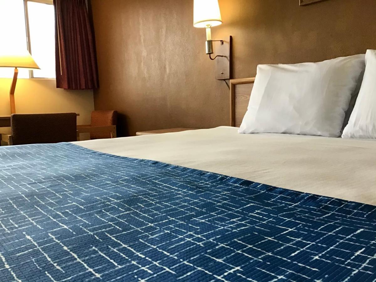Travelodge By Wyndham Powell Ngoại thất bức ảnh