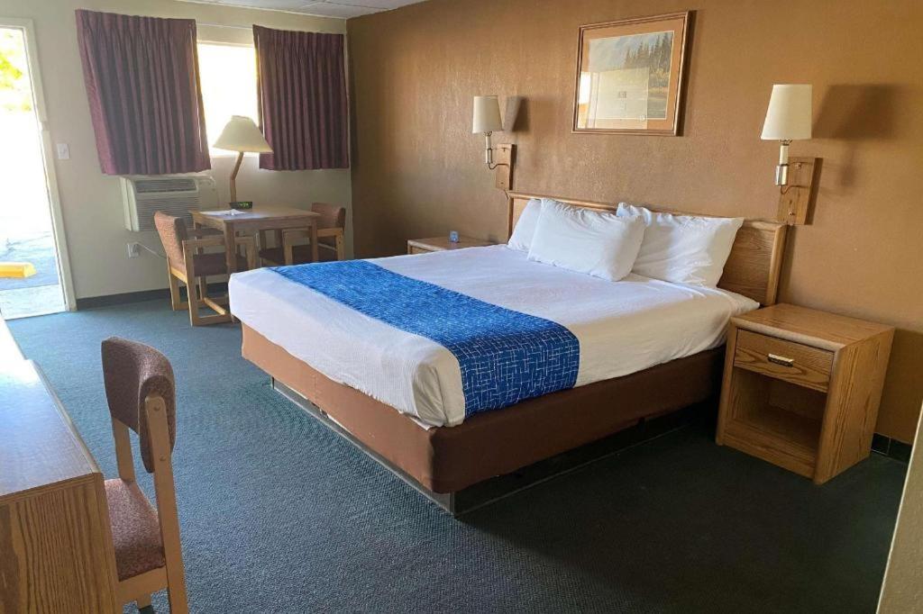 Travelodge By Wyndham Powell Ngoại thất bức ảnh