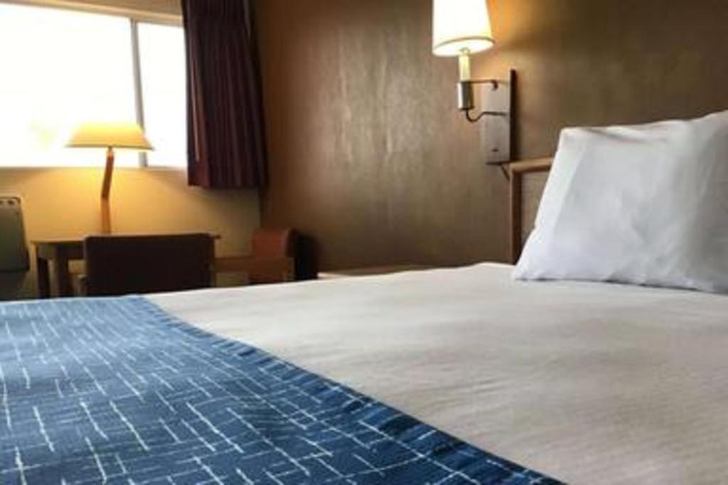 Travelodge By Wyndham Powell Ngoại thất bức ảnh