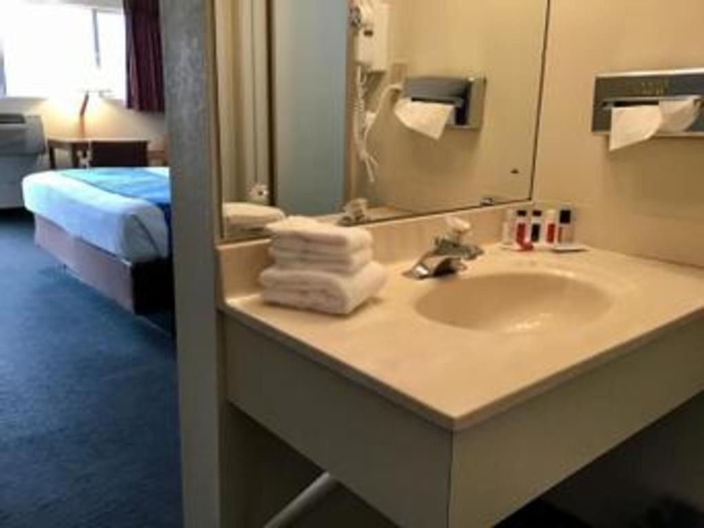 Travelodge By Wyndham Powell Ngoại thất bức ảnh