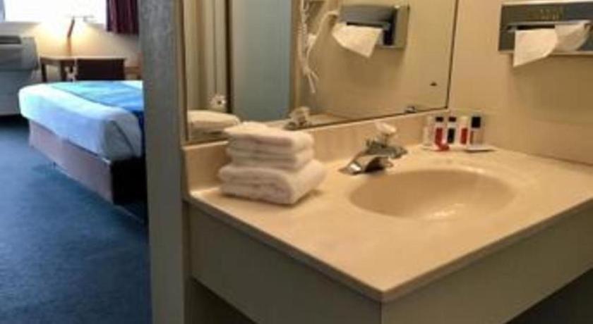 Travelodge By Wyndham Powell Ngoại thất bức ảnh